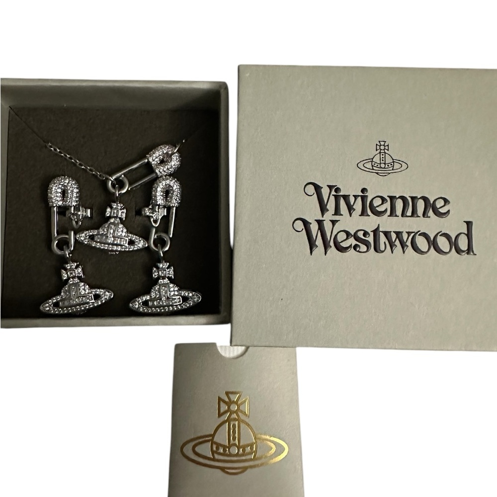 Vivienne Westwood Set Lucrece Pendant Necklace & Earrings NIB Silver tone - Picture 13 of 14